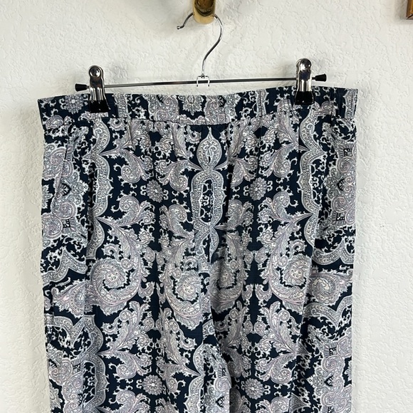 THEORY Mitrana Paisley Printed Silk Georgette Wide Leg Pants - Picture 5 of 9